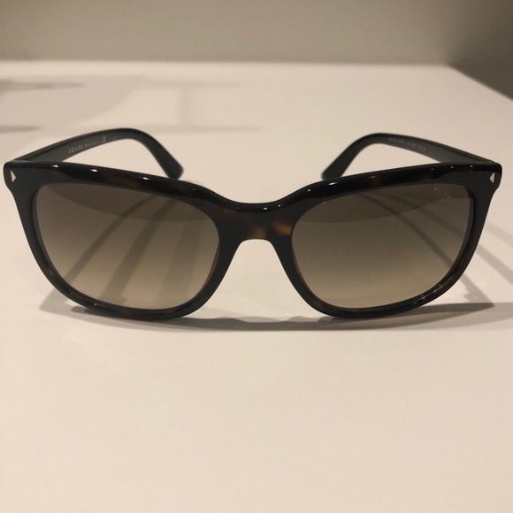Prada brown sunglasses %100 Authentic brand new - Picture 4 of 7